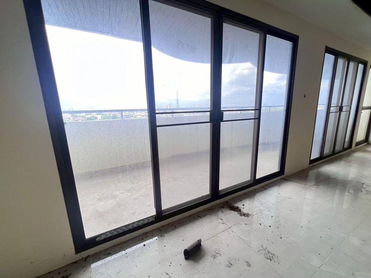 ขายคอนโดพัฒนาการ ศรีนครินทร์ : ขายด่วน คอนโดFloraville พัฒนาการ51 ขนาด 110.13 ตารางเมตร ใกล้APL หัวหมาก และรถไฟฟ้าสายสีเหลือง สถานีหัวหมาก