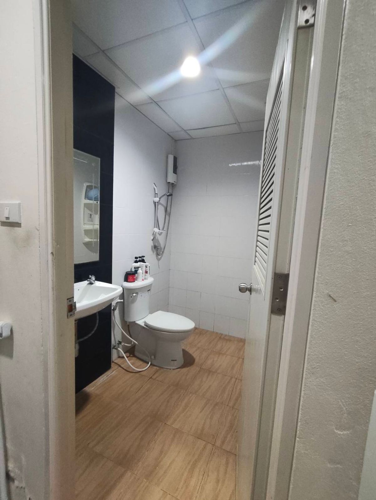 ขายทาวน์โฮมลาดพร้าว เซ็นทรัลลาดพร้าว : ขายทาวน์โฮม 3 ชั้น บ้านบดินทร์ เอ็กซ์คลูซีฟ ลาดพร้าว 112 ใกล้รถไฟฟ้าสายสีเหลือง