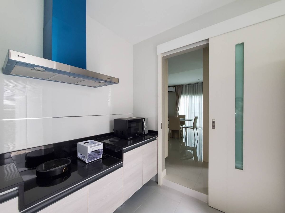 ขายบ้านลาดกระบัง สุวรรณภูมิ : ขายบ้านเดี่ยว 2 ชั้น หมู่บ้านมัณฑนา มอเตอร์เวย์-กรุงเทพกรีฑาตัดใหม่ ลาดกระบัง กรุงเทพ