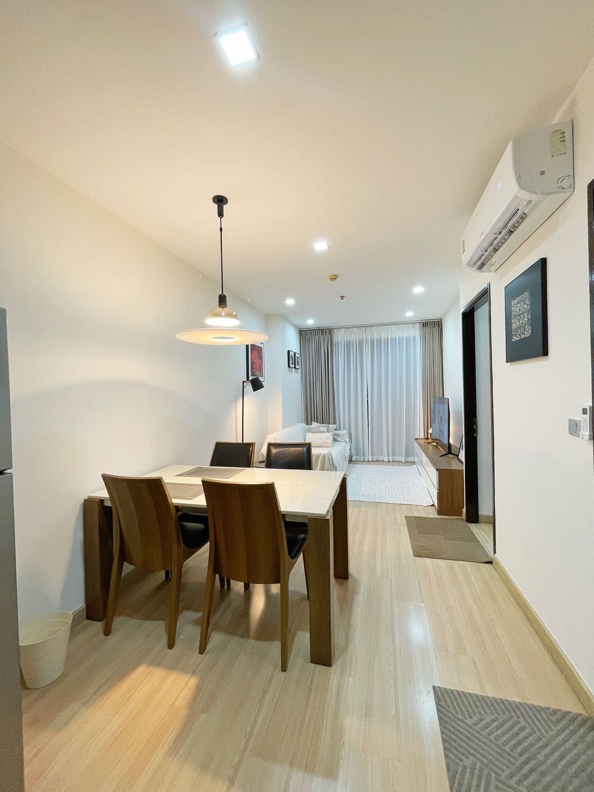 ให้เช่าคอนโดอ่อนนุช อุดมสุข : Sky Walk Residences  60sqm 2 bedroom for rent!W District near BTS Pra Khanong Station
