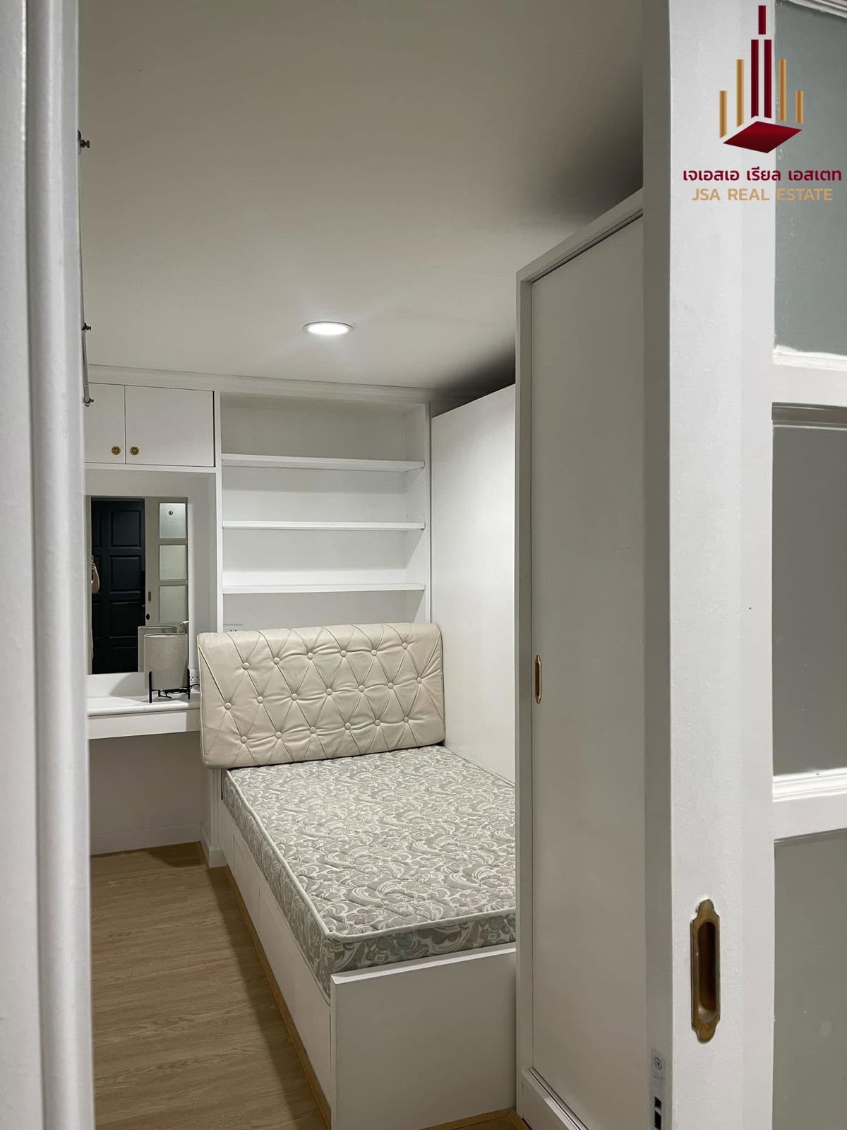 ให้เช่าคอนโดสีลม ศาลาแดง บางรัก : ✨ For Rent: Diamond Tower ✨ Only 32,000 THB/month 💰