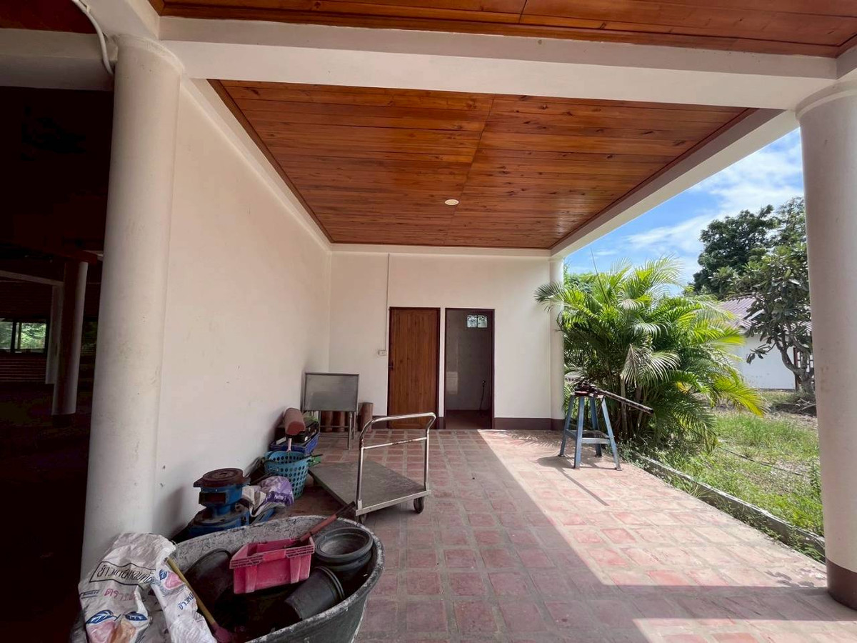 ขายบ้านกาญจนบุรี : ขายบ้านพักตากอากาศกาญจนบุรี 5 ไร่ เลาขวัญ วิวเขา บรรยากาศสงบ บ้านไม้สักกึ่งปูน พร้อมเข้าอยู่