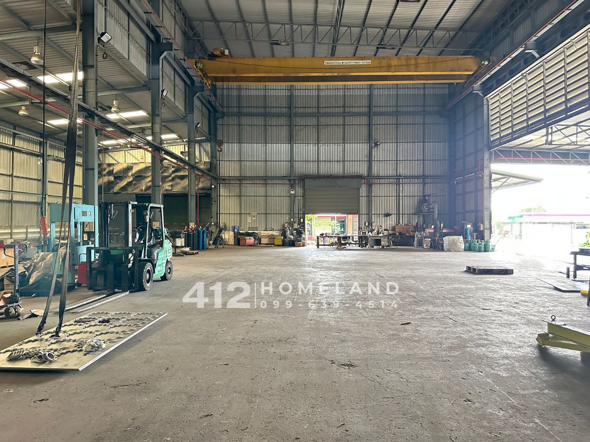 FactorySamut Prakan,Samrong : Selling/renting a factory-4,200 square meters of warehouse, with a license 4, correct, good location on the main road, big car, comfortable Bangsai - Bang Bo Samut Prakan
