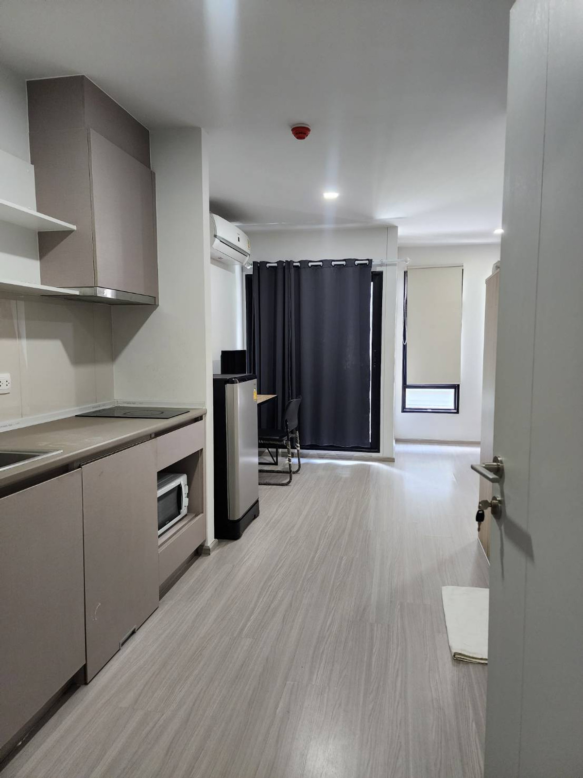 ให้เช่าคอนโดพระราม 9 เพชรบุรีตัดใหม่ RCA : ให้เช่า คอนโด Aspire Asoke-Ratchada ใกล้ MRT พระราม 9 เดินทางสะดวก