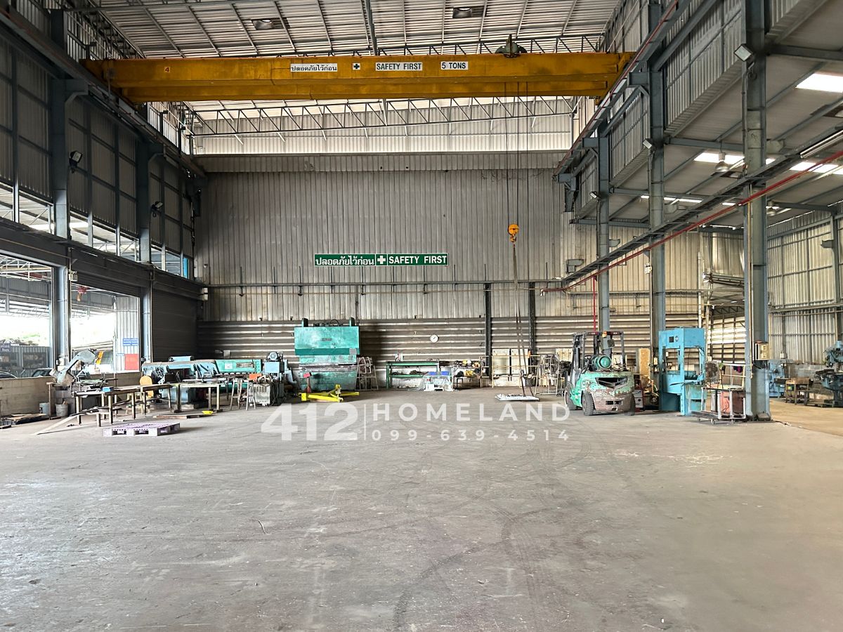 FactorySamut Prakan,Samrong : Selling/renting a factory-4,200 square meters of warehouse, with a license 4, correct, good location on the main road, big car, comfortable Bangsai - Bang Bo Samut Prakan