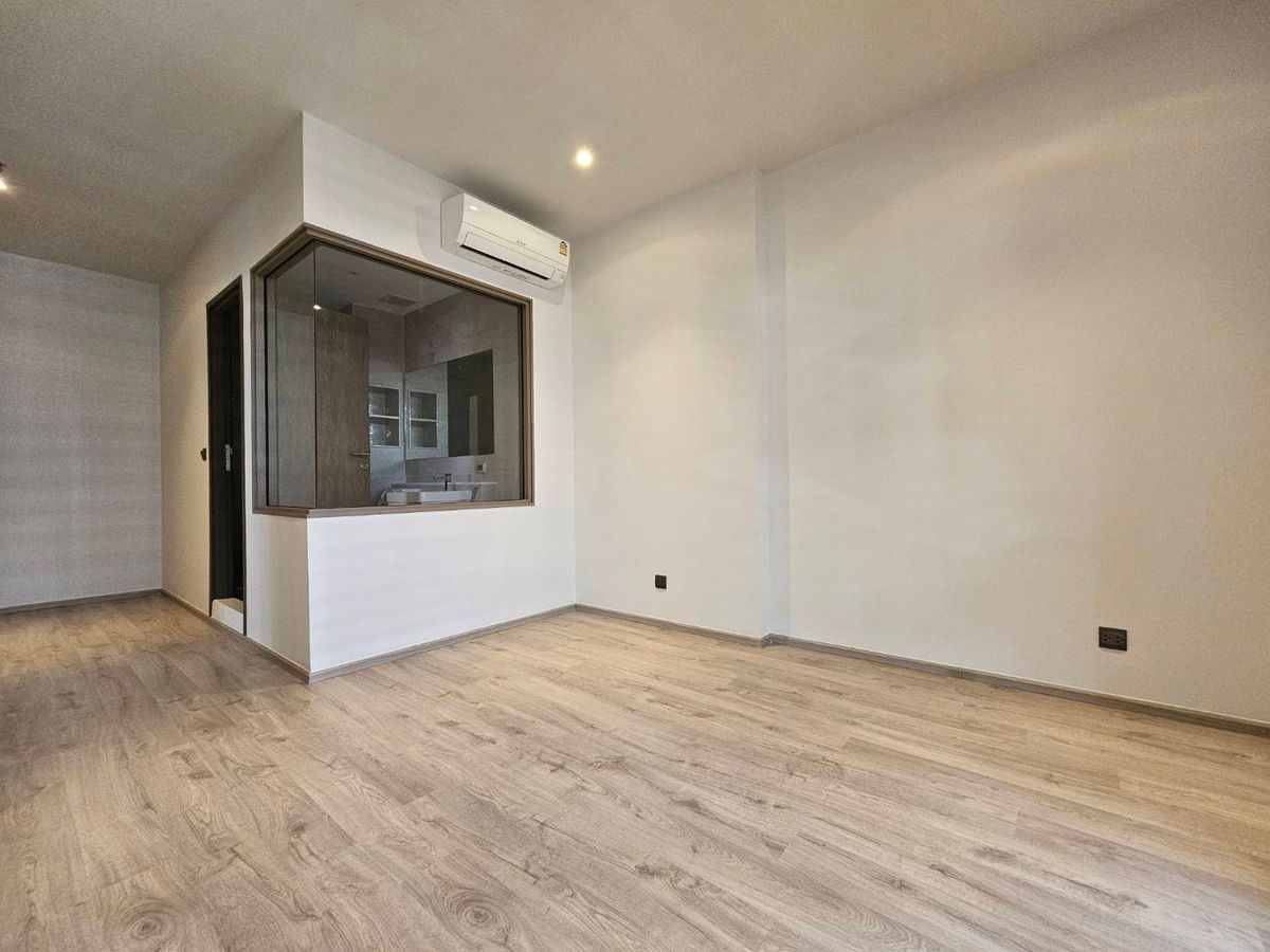 For SaleCondoSukhumvit, Asoke, Thonglor : The best price RHYTHM EKKAMAI ESTATE 082 414 4265