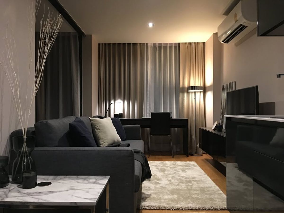 For SaleCondoSiam Paragon ,Chulalongkorn,Samyan : ALTITUDE SAMYAN-SILOM Condo for sale, price 4,450,000 baht [NCS250914]