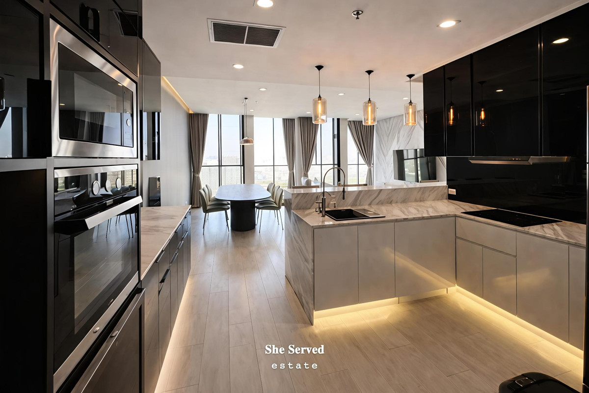 CondoWitthayu, Chidlom, Langsuan, Ploenchit : 🔹Naple Ploenchit away. 2 Bedrooms 2 Bathrooms | 120 SQ.M. | Floor 40 ++ | Embassy view