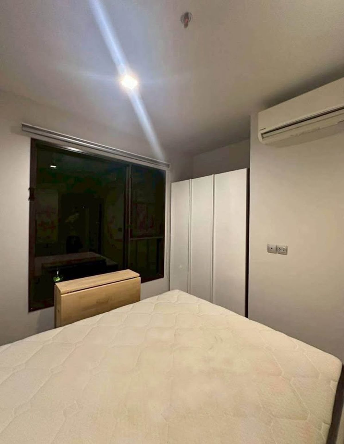 ให้เช่าคอนโดพระราม 9 เพชรบุรีตัดใหม่ RCA : RC094325 ให้เช่า Condo Life Asoke-Rama 9 ใกล้ MRT พระราม 9 เพียง 300 ม.