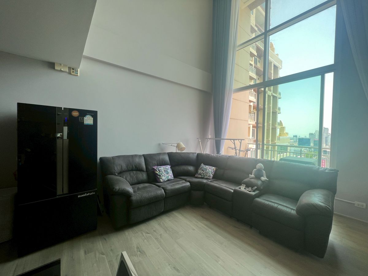 For RentCondoSathorn, Narathiwat : For Rent the Empire Place 2beds Duplex F/F Ready to Move in