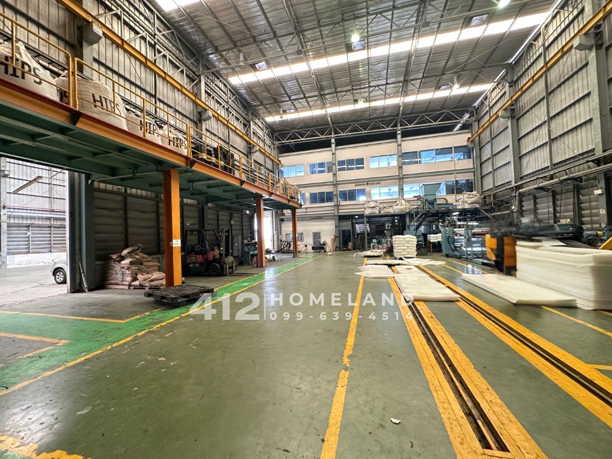 FactorySamut Prakan,Samrong : Selling/renting a factory-4,200 square meters of warehouse, with a license 4, correct, good location on the main road, big car, comfortable Bangsai - Bang Bo Samut Prakan