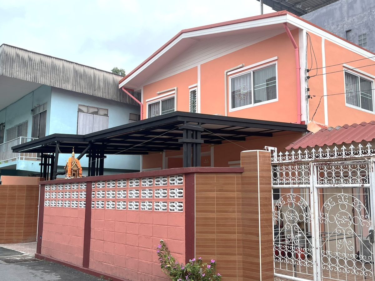 For RentHouseRatchadapisek, Huaikwang, Suttisan : HK0590♛ 3 bedrooms for rent ♜ Near MRT Huai Khwang 600 meters ⚝ Huai Khwang-Ratchada ∞099-5919653,065-9423251
