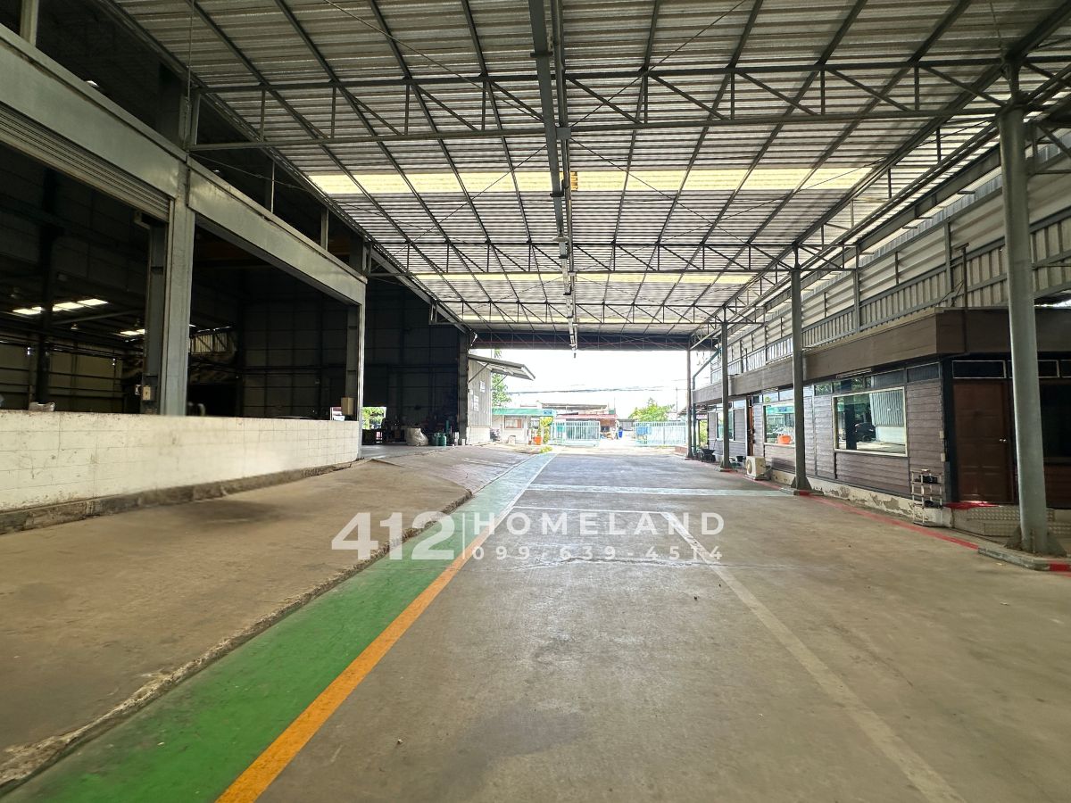 FactorySamut Prakan,Samrong : Selling/renting a factory-4,200 square meters of warehouse, with a license 4, correct, good location on the main road, big car, comfortable Bangsai - Bang Bo Samut Prakan