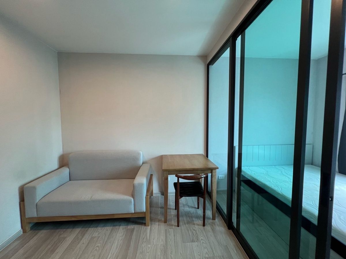 For RentCondoRama9, Petchburi, RCA : The Privacy Rama 9 Condo for Rent. studio room, can walk to ARL Ramkhamhaeng, ready to move in.