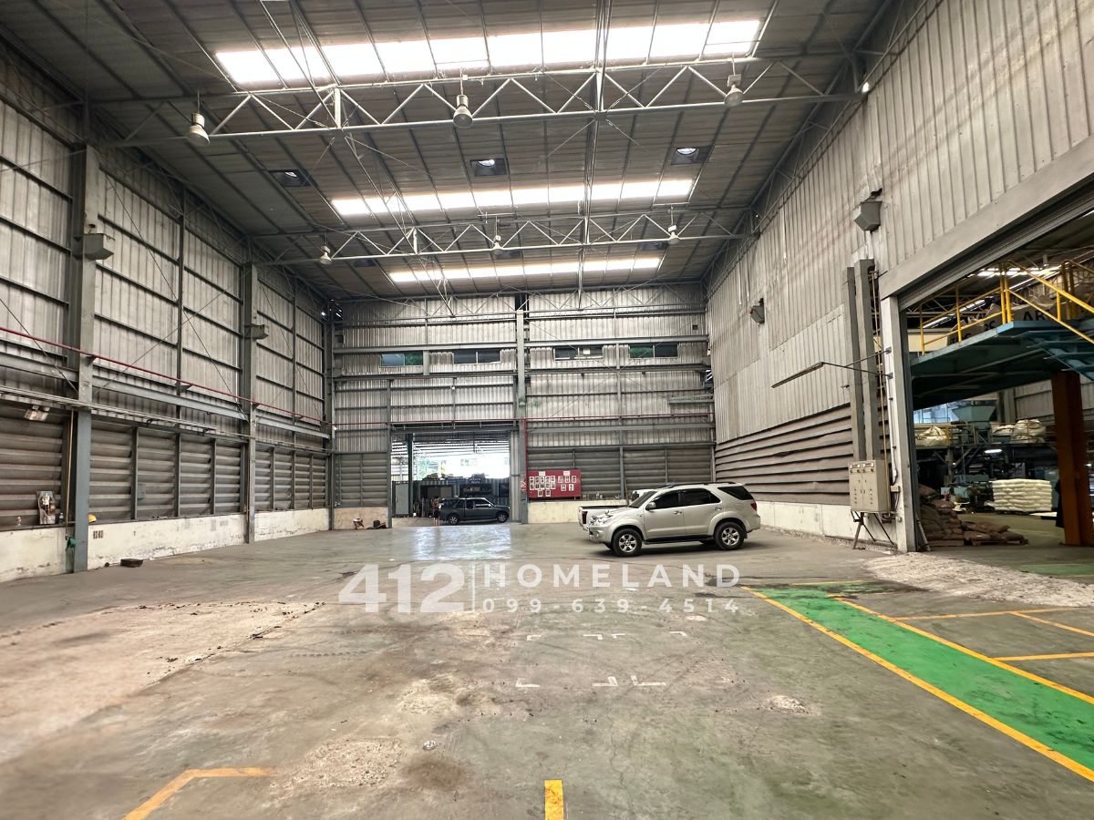 FactorySamut Prakan,Samrong : Selling/renting a factory-4,200 square meters of warehouse, with a license 4, correct, good location on the main road, big car, comfortable Bangsai - Bang Bo Samut Prakan