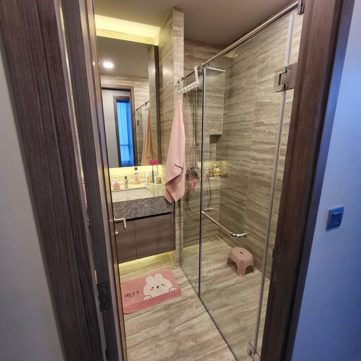 For RentCondoSukhumvit, Asoke, Thonglor : For Rent 2 Bedroom 2 Bathroom 70 SQ.M Fully Furniture Ready to Move in