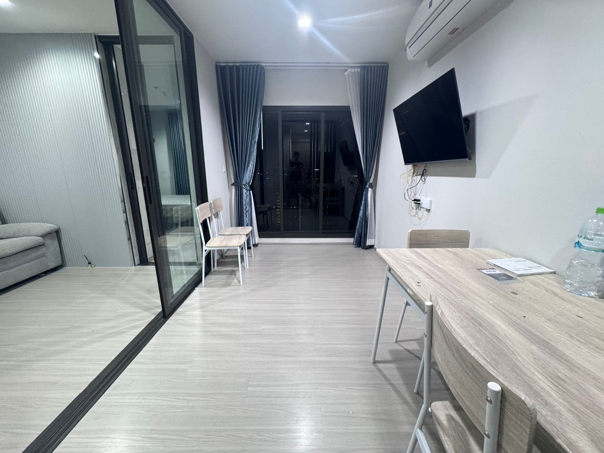 ให้เช่าคอนโดท่าพระ ตลาดพลู วุฒากาศ : Life Sathorn Sierra ห้องสวย วิวสวยมาก ! 1 ห้องนอน + 1 ห้องอเนกประสงค์ 18,000/เดือน