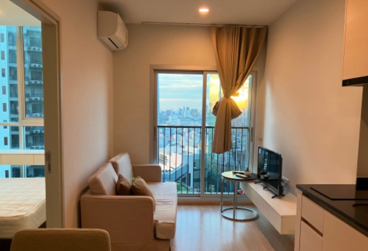 For RentCondoRatchadapisek, Huaikwang, Suttisan : Renting Noble Revolve, Ratchada 2, beautiful, good location, near MRT, Thailand Cultural Center Interested in Atline@841QLNR