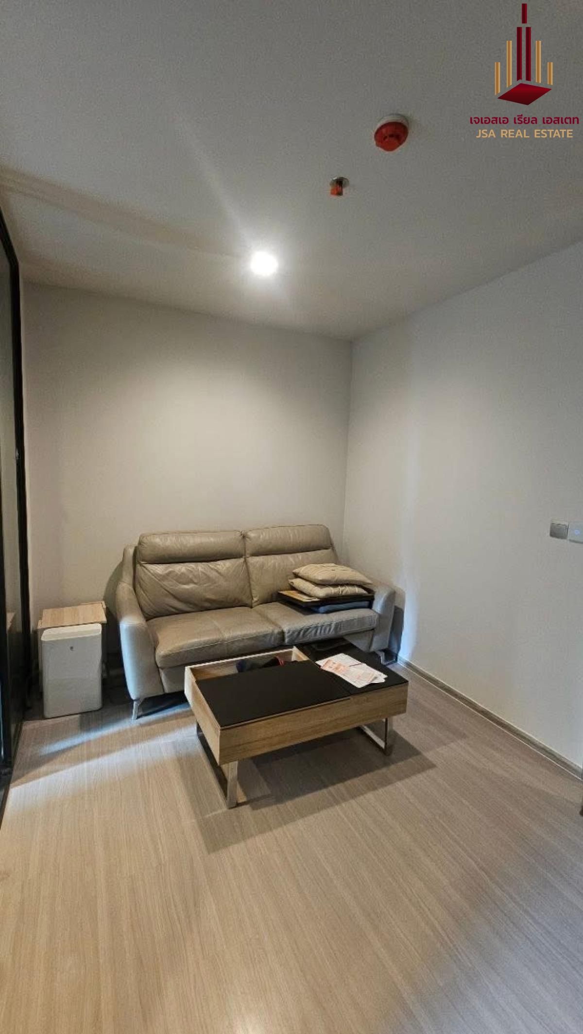 ขายคอนโดพระราม 9 เพชรบุรีตัดใหม่ RCA : ✨ For Sale: Life Asoke - Rama 9 Condo ✨   💰 Only 3,950,000 THB