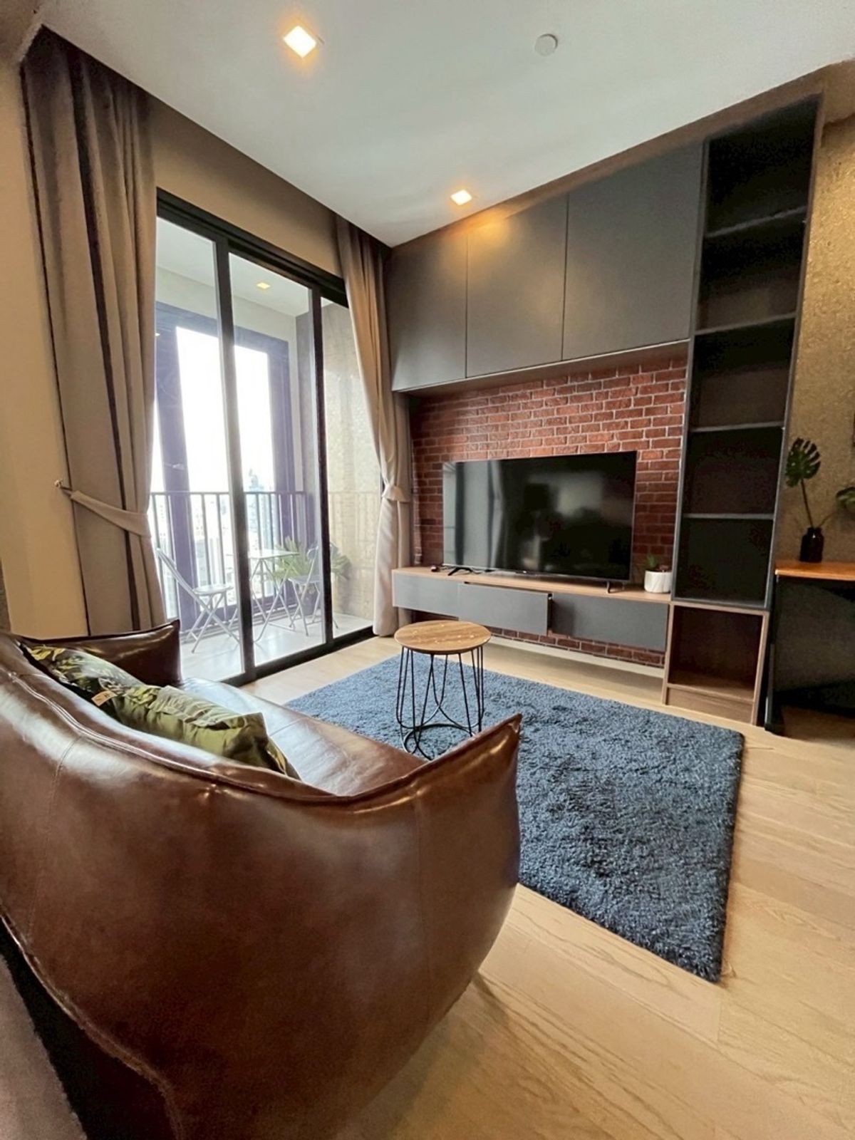 ให้เช่าคอนโดสุขุมวิท อโศก ทองหล่อ : Ashton Asoke⭐️For-Rent 1Bedroom 
ยินดีต่อรอง🫡