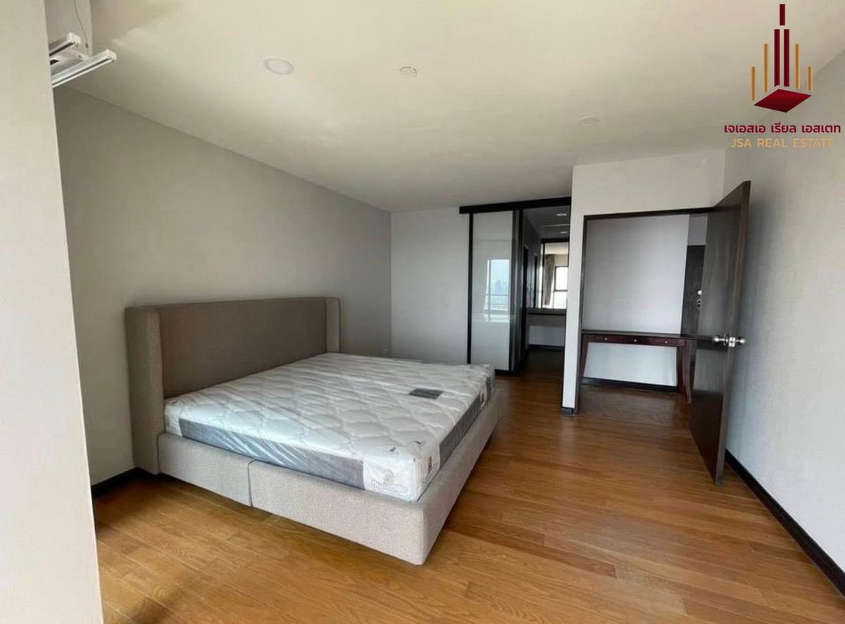 For RentCondoSathorn, Narathiwat : ✨ For Rent: Sathorn Garden Condo ✨ 💰 ONLY 95,000 THB/Month