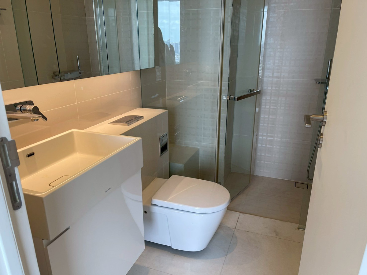 ขายคอนโดลาดพร้าว เซ็นทรัลลาดพร้าว : ขายคอนโด The Saint Residences ราคา 2,600,000 บาท [NCs250910]