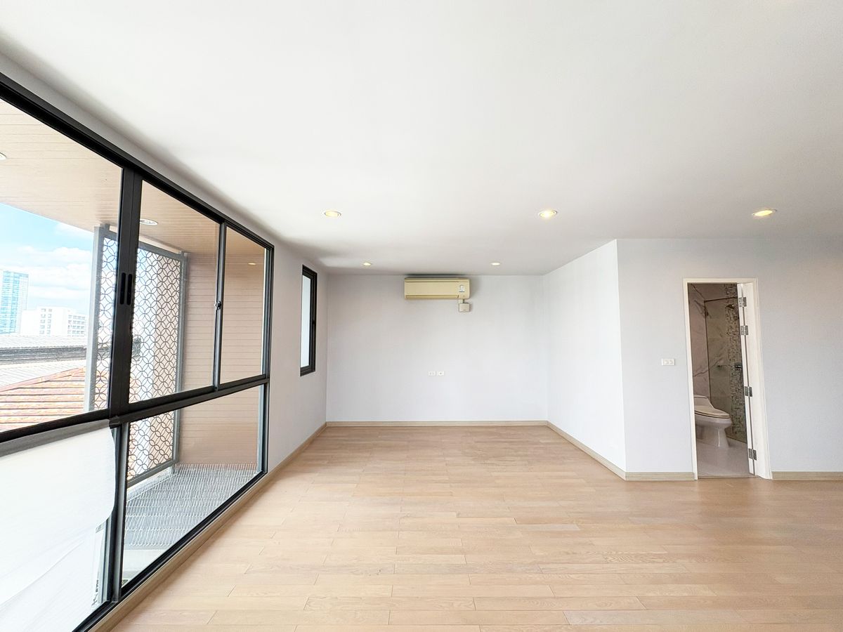 TownhomeRama3 (Riverside),Satupadit : ✨ JADE Height Sathorn --rama 3 | Luxury Home Office for Business and Residence ✨