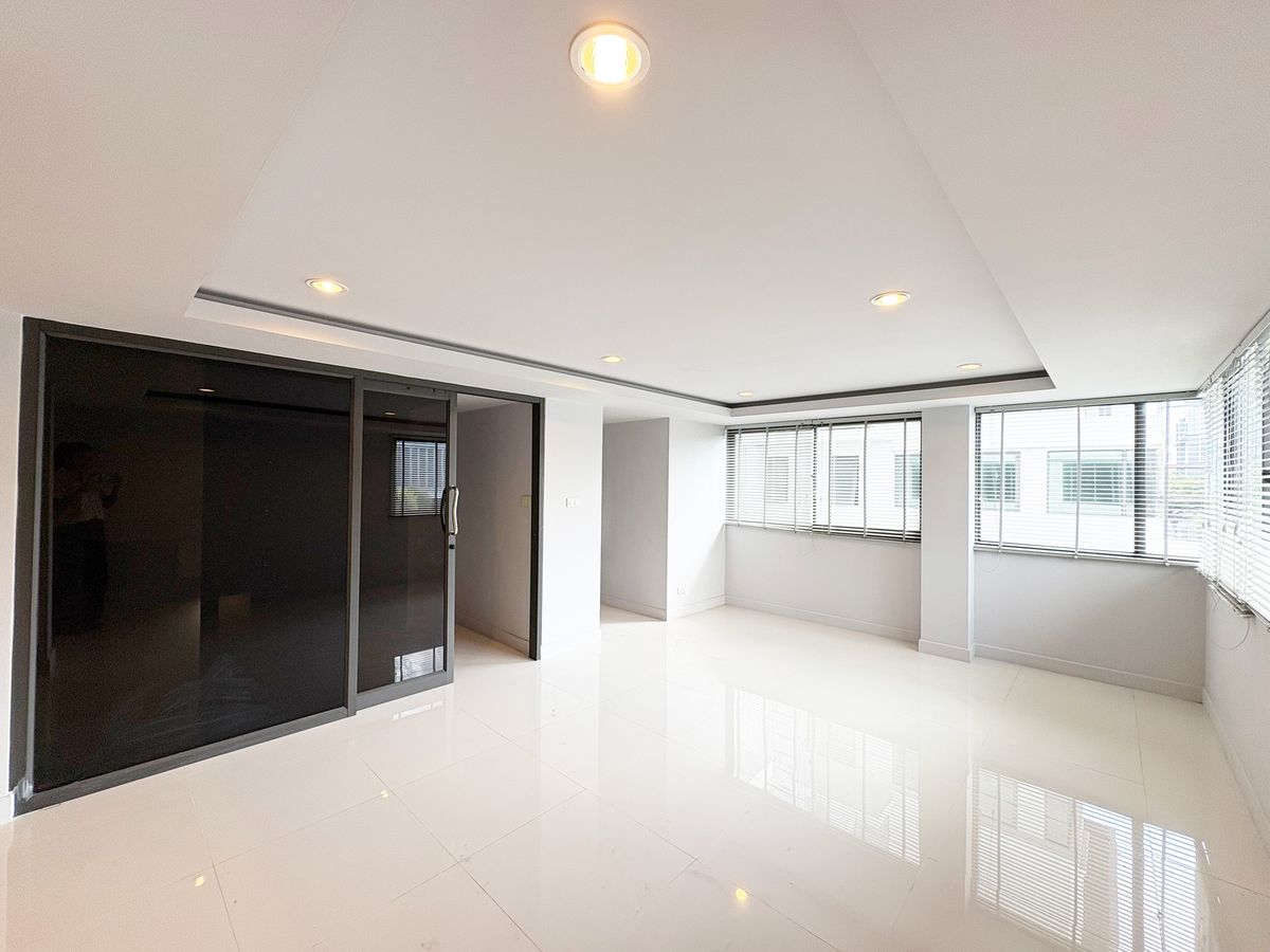 TownhomeRama3 (Riverside),Satupadit : ✨ JADE Height Sathorn --rama 3 | Luxury Home Office for Business and Residence ✨