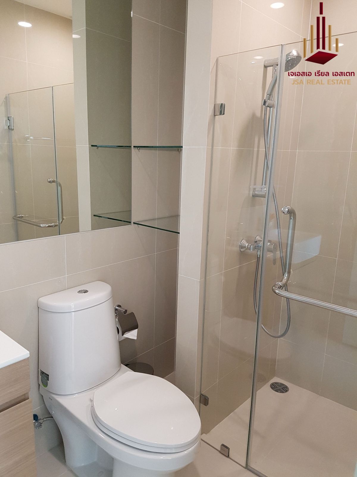 ให้เช่าคอนโดรัชดา ห้วยขวาง : ✨ For  Rent: Noble Revolve Ratchada 2 Condo ✨  💰 Only 15,000 THB/month