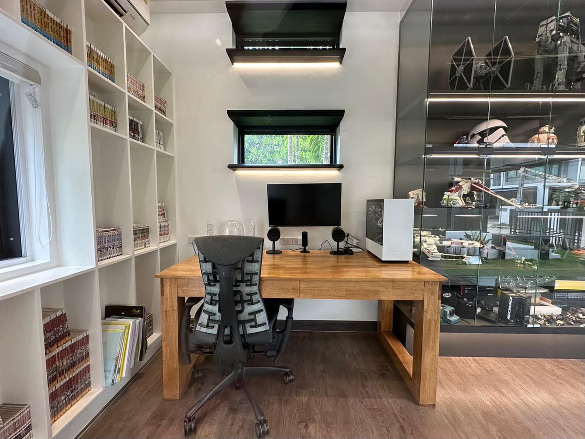 For SaleHousePattanakan, Srinakarin : Detached corner house close to garden on Krungthep Kreetha Road., Soi 7 : Fully Renovated