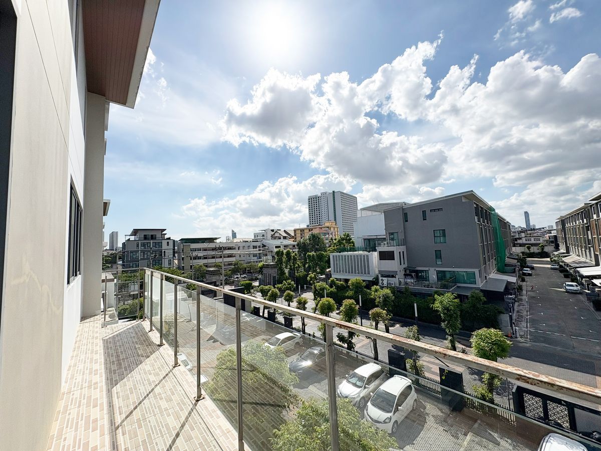 TownhomeRama3 (Riverside),Satupadit : ✨ JADE Height Sathorn --rama 3 | Luxury Home Office for Business and Residence ✨