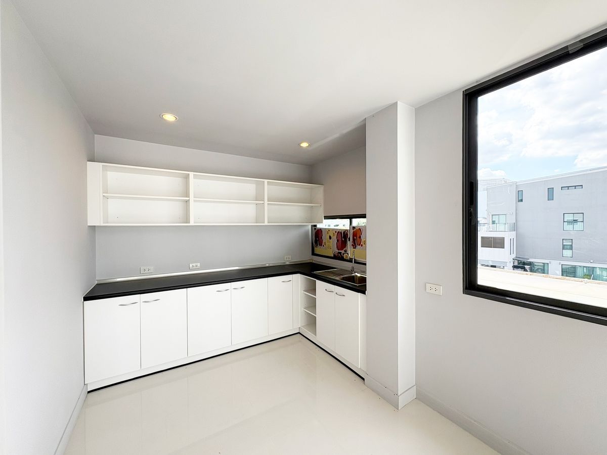 TownhomeRama3 (Riverside),Satupadit : ✨ JADE Height Sathorn --rama 3 | Luxury Home Office for Business and Residence ✨