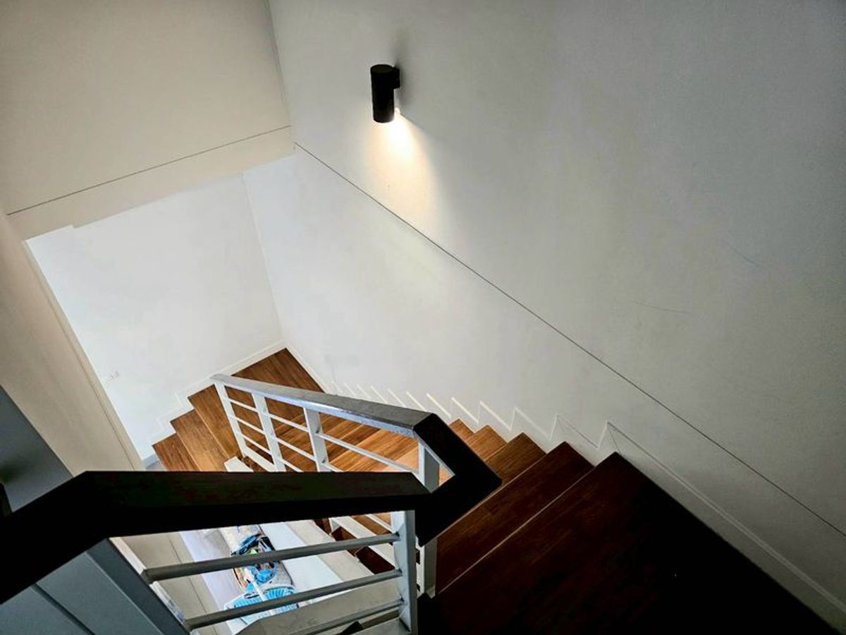 ขายทาวน์โฮมลาดกระบัง สุวรรณภูมิ : ขาย ทาวน์โฮม 3 ชั้น โครงการ สัมมากร อเวนิว สุวรรณภูมิ หลังมุม 3 ห้องนอน 21.6 ตร.ว. ถนนพัฒนาชนบท3 เขตลาดกระบัง กทม.