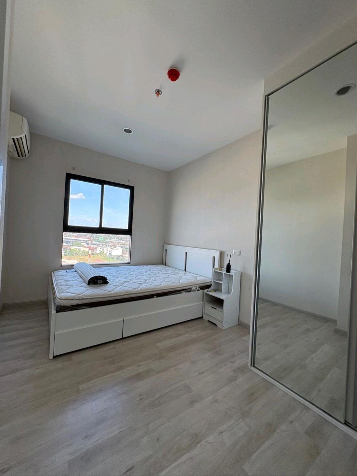 For SaleCondoNonthaburi, Bang Yai, Bangbuathong : Click to see! Urgent sale, good price, new condition