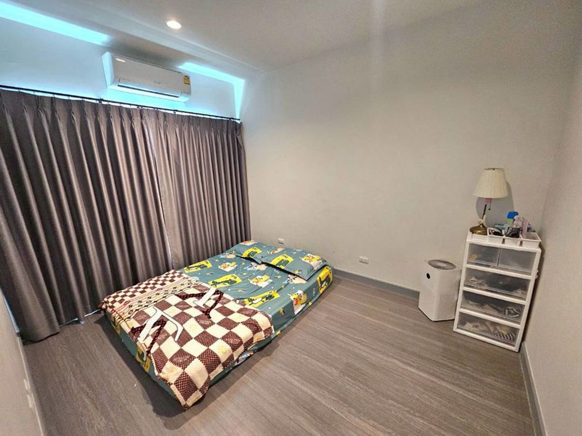 ขายทาวน์โฮมลาดกระบัง สุวรรณภูมิ : ขาย ทาวน์โฮม 3 ชั้น โครงการ สัมมากร อเวนิว สุวรรณภูมิ หลังมุม 3 ห้องนอน 21.6 ตร.ว. ถนนพัฒนาชนบท3 เขตลาดกระบัง กทม.