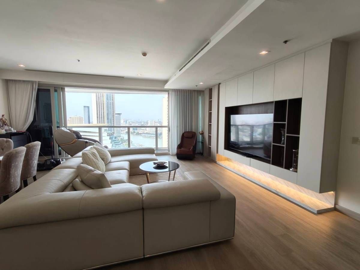 ขายคอนโดวงเวียนใหญ่ เจริญนคร : ห้องสวยราคาดี วิวแม่น้ำและ ICONSIAM ซื้อตอนนี้ทันชมพลุสุดอลังการตอนปีใหม่✨The River✨3 ห้องนอน 2 ห้องน้ำ ขนาด 230 ตร.ม ใกล้ BTS / MRT กรุงธนบุรี (0.9 กม.) Tel.0982645161 