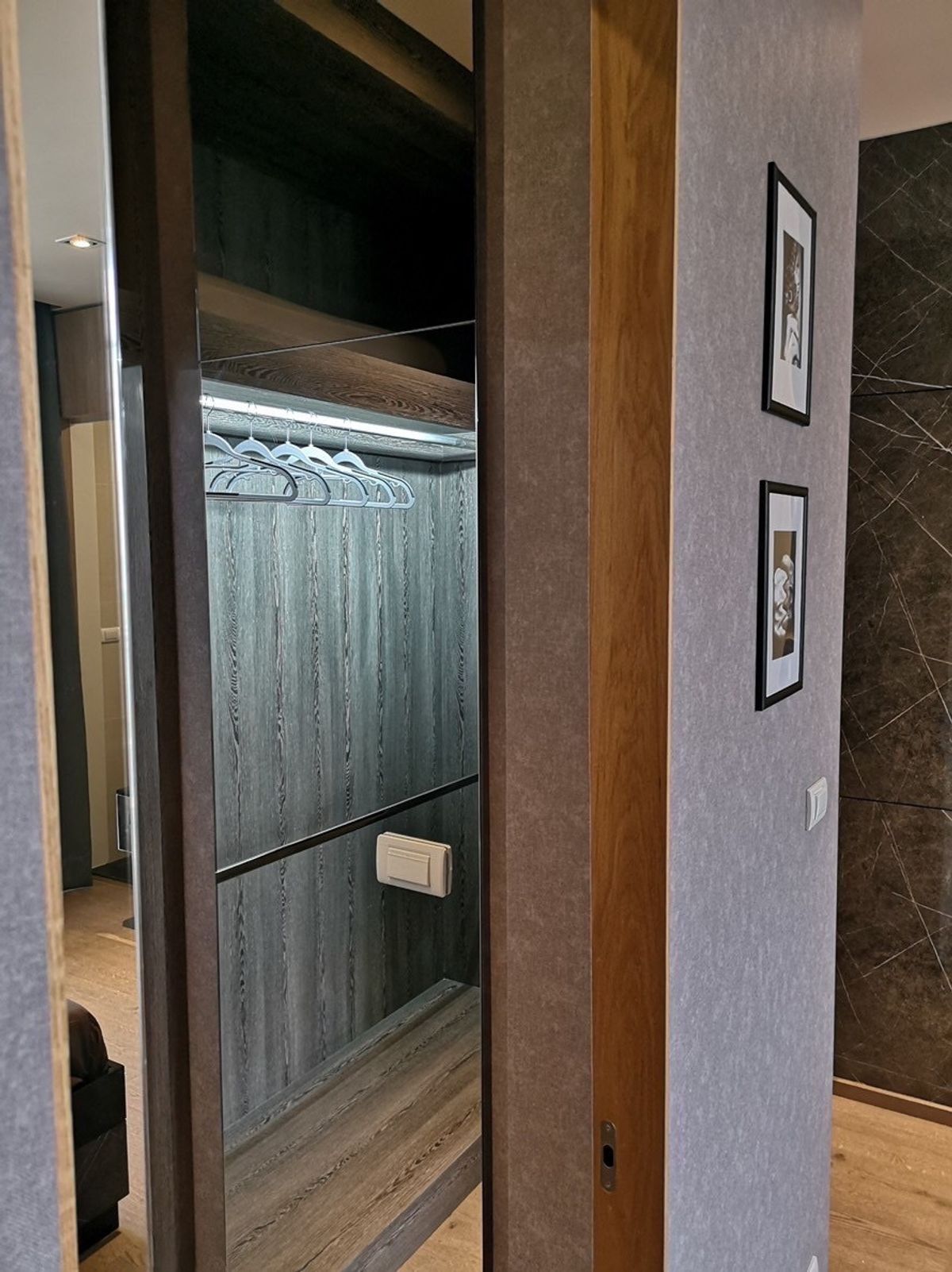 ขายคอนโดสุขุมวิท อโศก ทองหล่อ : ✨ ขายคอนโด Park 24 สุขุมวิท 24 1 ห้องนอน 28 ตร.ม. ชั้น 27 วิวเมืองโล่ง ใจกลางสุขุมวิท เดินเพียงไม่กี่นาทีถึง BTS พร้อมพงษ์ ใกล้ห้าง Emporium / EmQuartier ฟีฟ่า 📞 087-808-3690