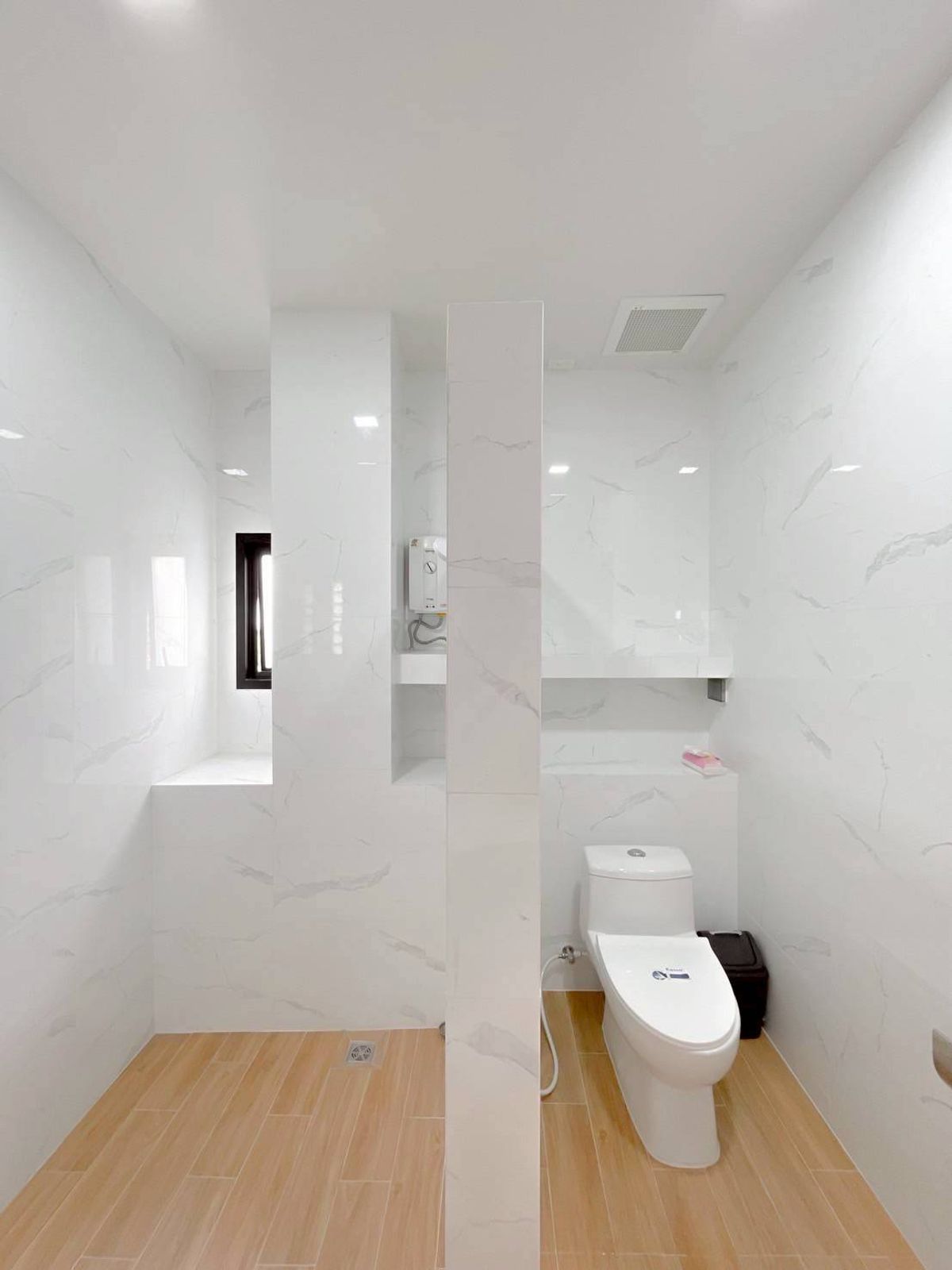 TownhomePattanakan, Srinakarin : Sell/rent 3 -story townhome near Laem Thong athletes New renovated house (N.1874)