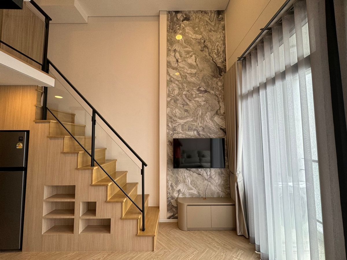 ให้เช่าคอนโดพระราม 9 เพชรบุรีตัดใหม่ RCA : 🏢 ให้เช่า Landmark @MRTA Station (Siamese พระราม 9) | Duplex 1 ห้องนอน 2 ห้องน้ำ | 46 ตร.ม. ชั้น 19 อาคาร B | 26,000 บาท/เดือน Line: @323gqmho  | Ref: T2040