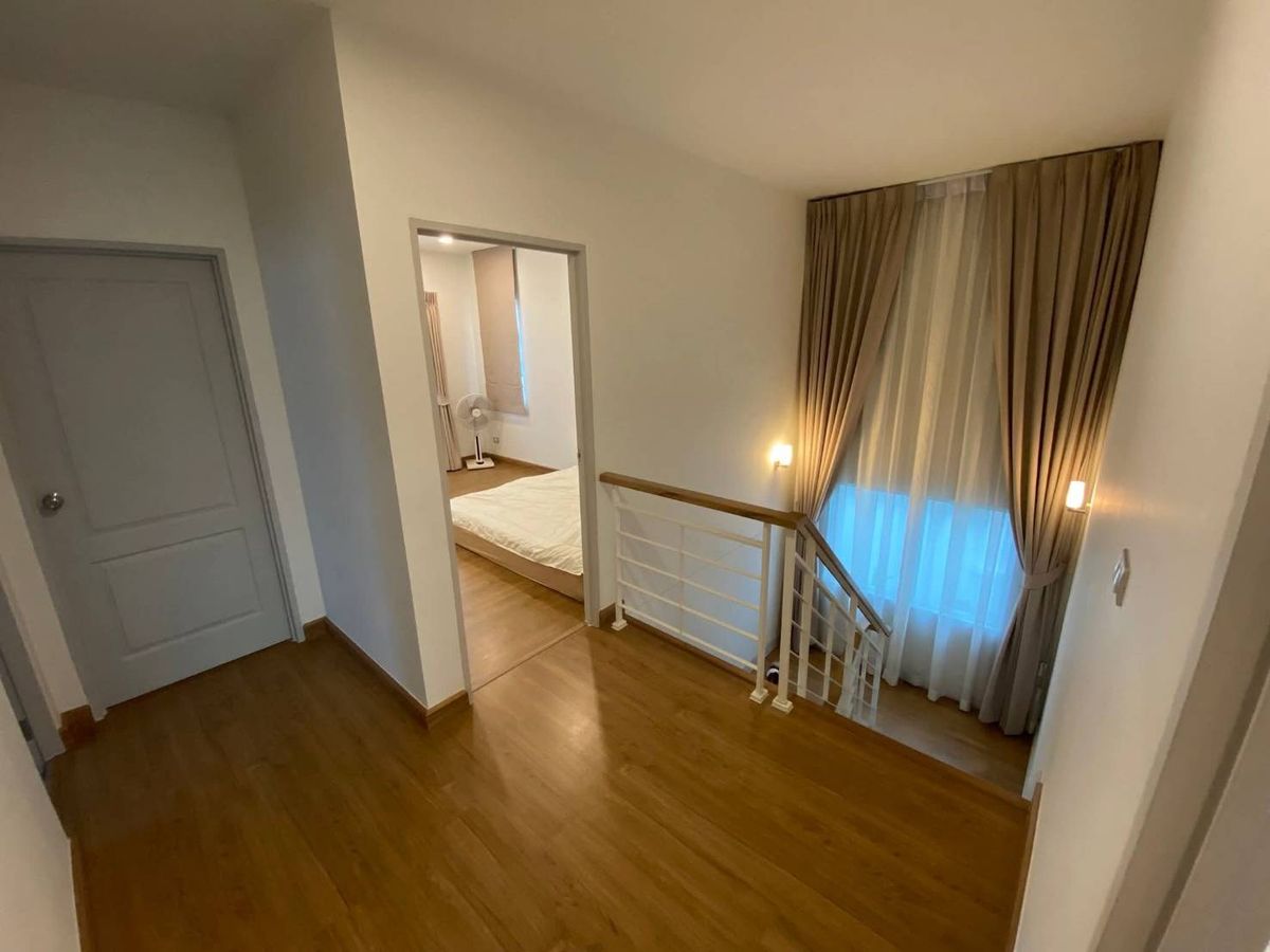 ให้เช่าบ้านปทุมธานี รังสิต ธรรมศาสตร์ : บ้านเดี่ยวให้เช่า ✨ Centro Phahol-Vibhavadi ✨ 3 ห้องนอน 3 ห้องน้ำ เฟอร์นิเจอร์ และ เครื่องใช้ไฟฟ้าครบ 