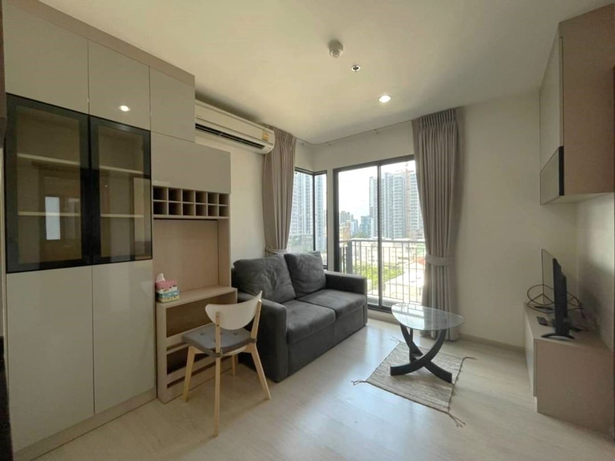 For RentCondoRama9, Petchburi, RCA : !! Beautiful room for rent RHYTHM Asoke 1 near MRT Rama 9
