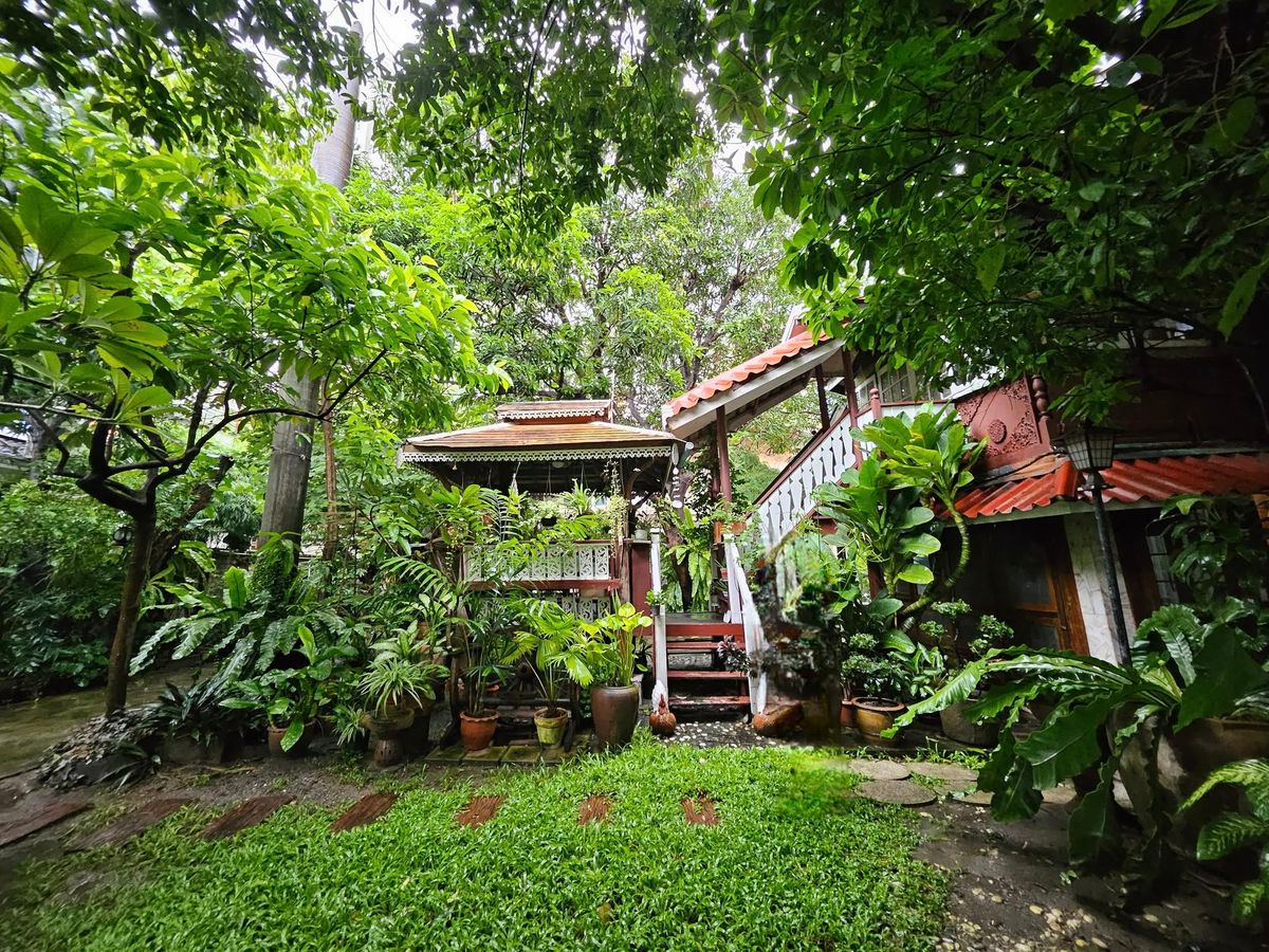 ขายที่ดินอารีย์ อนุสาวรีย์ : Rare item! ขายที่ดินบ้านเก่าแก่มรดกทรงคุณค่าใจกลางพหลโยธิน ขนาด 1 ไร่ 46 ตร.ว. |  เพียง 270 ม. จากปากซอย  |  เดินทางสะดวกเข้าออกหลายทาง