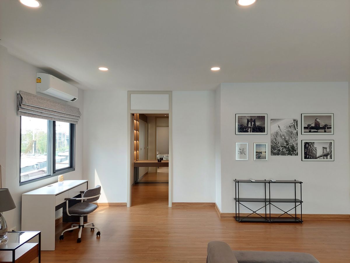 For SaleHouseBangna, Bearing, Lasalle : For Sale with Tenant | Centro Bangna | High Rental Yield