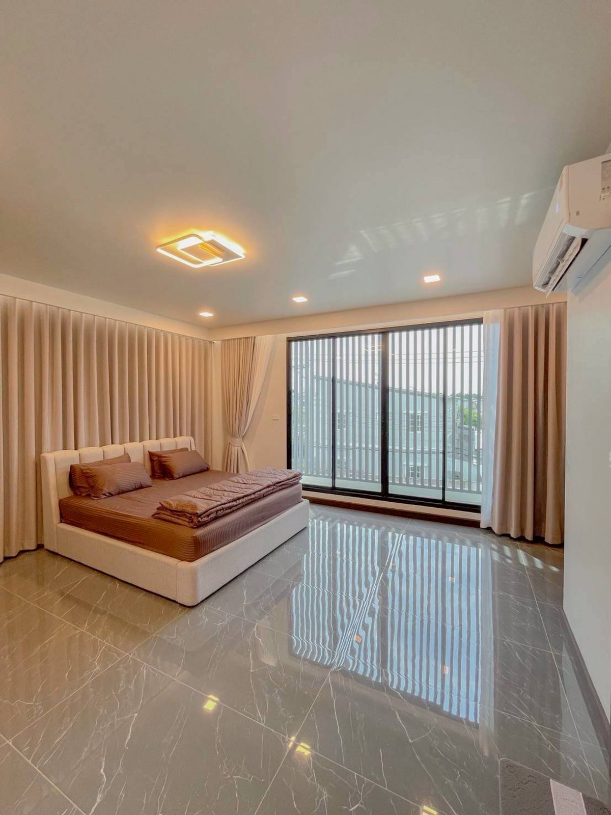 TownhomePattanakan, Srinakarin : Sell/rent 3 -story townhome near Laem Thong athletes New renovated house (N.1874)