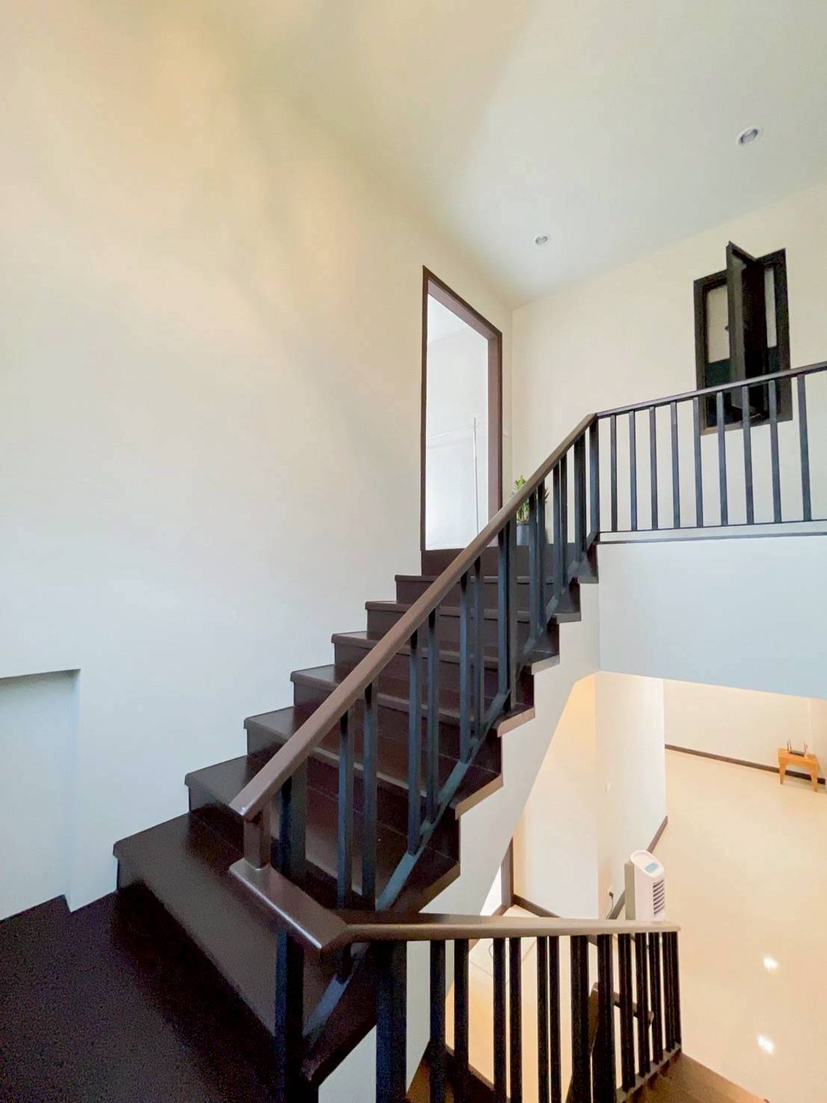 TownhomePattanakan, Srinakarin : Sell/rent 3 -story townhome near Laem Thong athletes New renovated house (N.1874)