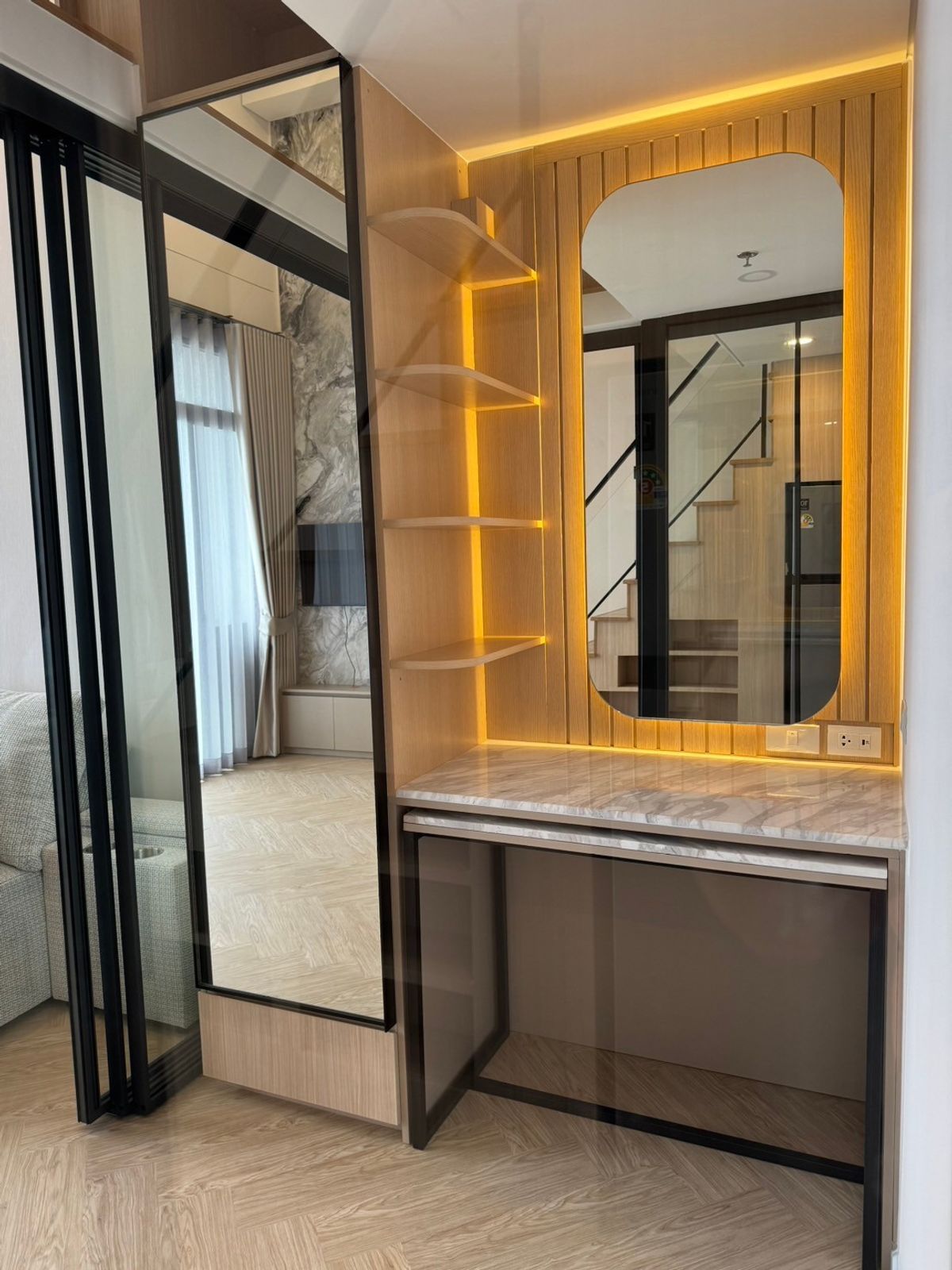 ให้เช่าคอนโดพระราม 9 เพชรบุรีตัดใหม่ RCA : 🏢 ให้เช่า Landmark @MRTA Station (Siamese พระราม 9) | Duplex 1 ห้องนอน 2 ห้องน้ำ | 46 ตร.ม. ชั้น 19 อาคาร B | 26,000 บาท/เดือน Line: @323gqmho  | Ref: T2040