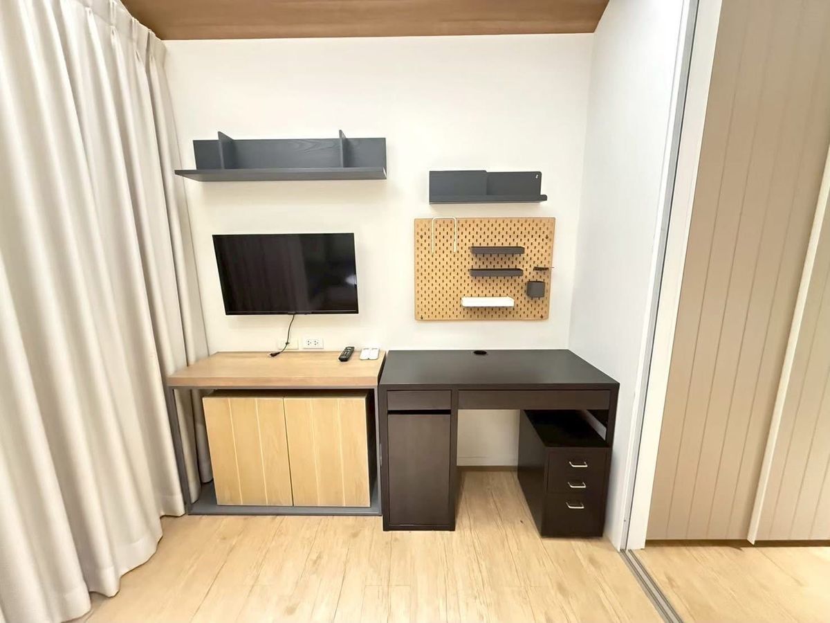 ขายคอนโดสยาม จุฬา สามย่าน : ★ราคาพิเศษมาก ในราคา 4.5 ลบ. ใกล้ ม.จุฬา หาของกินง่ายมาก ข้างล่างเป็นห้างสามย่านมิตรทาวน์ เดินทางสะดวกสบาย ติด MRT สามย่าน ★ Triple Y Residence