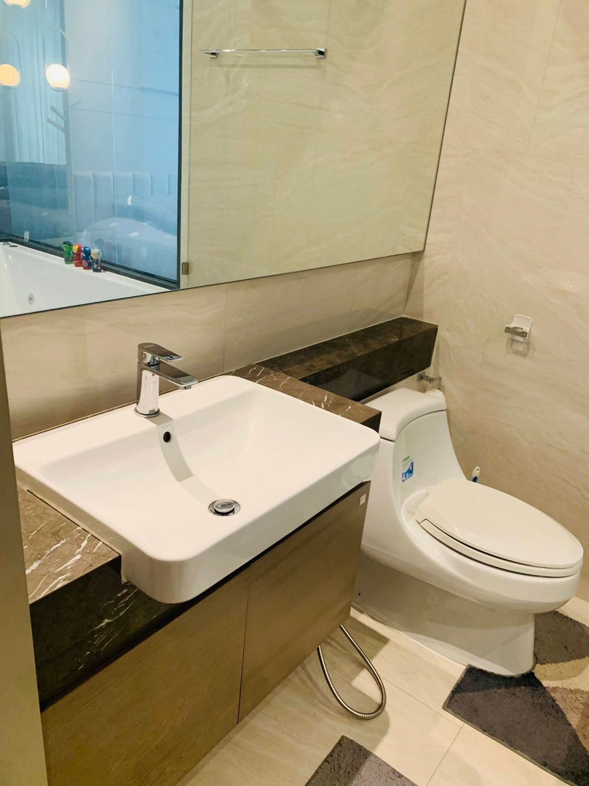 ขายคอนโดสีลม ศาลาแดง บางรัก : ขายคอนโด Ashton Silom ราคา 9,900,000 บาท [JZs250917]