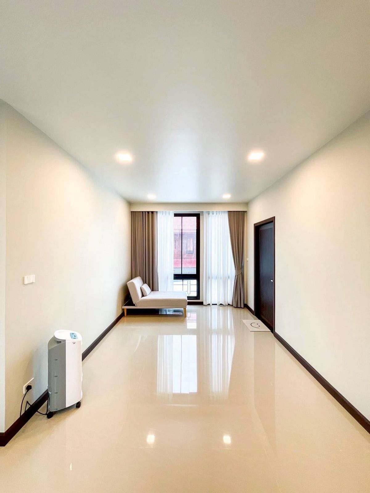 TownhomePattanakan, Srinakarin : Sell/rent 3 -story townhome near Laem Thong athletes New renovated house (N.1874)