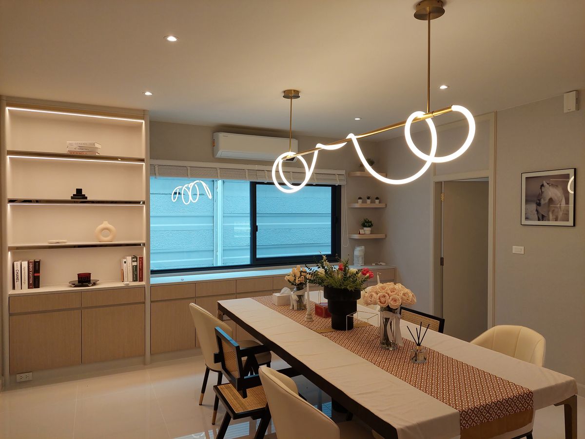 For SaleHouseBangna, Bearing, Lasalle : For Sale with Tenant | Centro Bangna | High Rental Yield